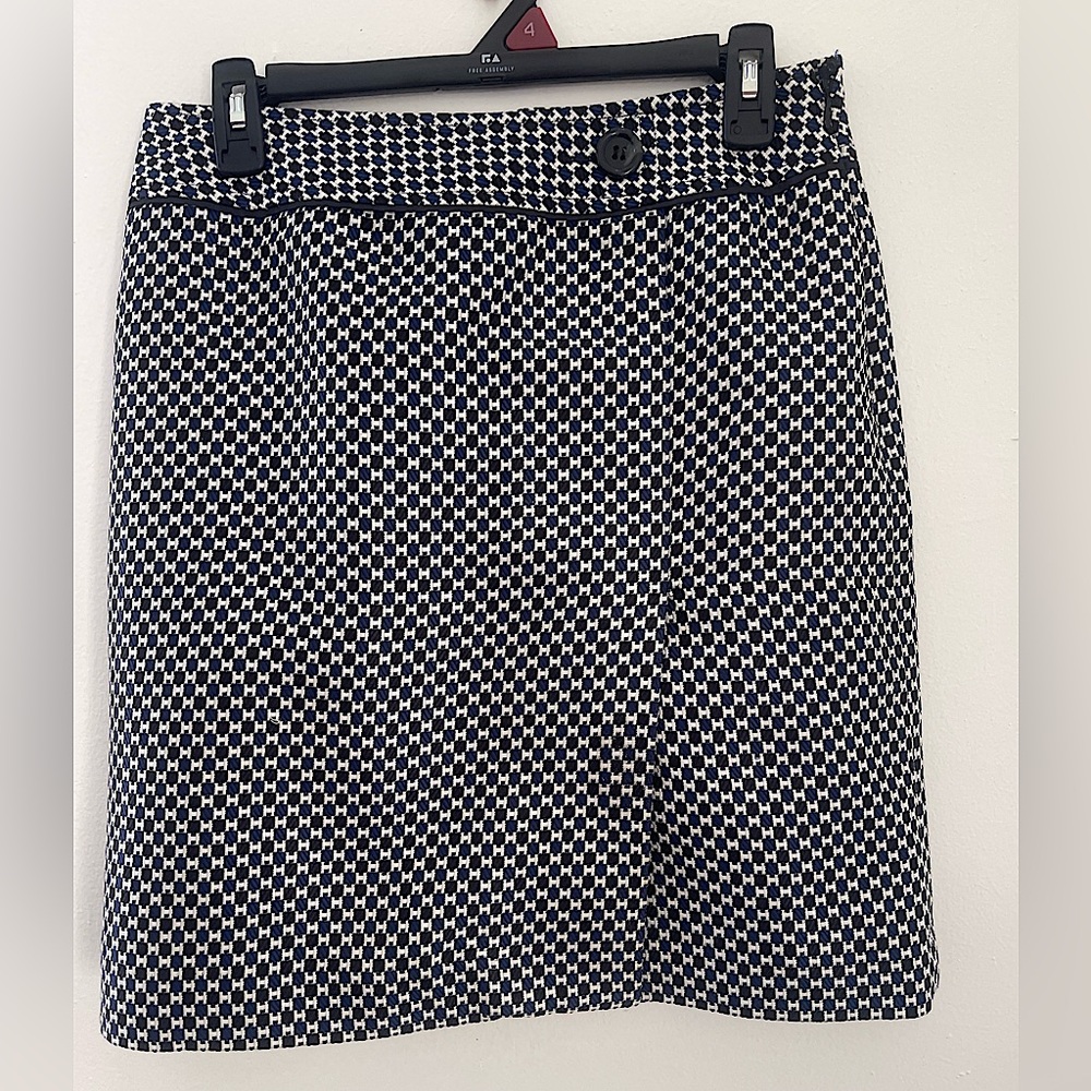Ann Taylor Mid Skirt